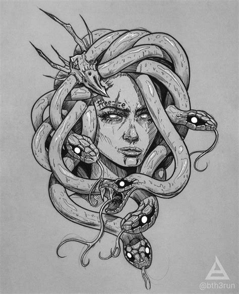 Medusa Tattoo: Il Mistero dietro l'Intrigante Arte del Tatuaggio .